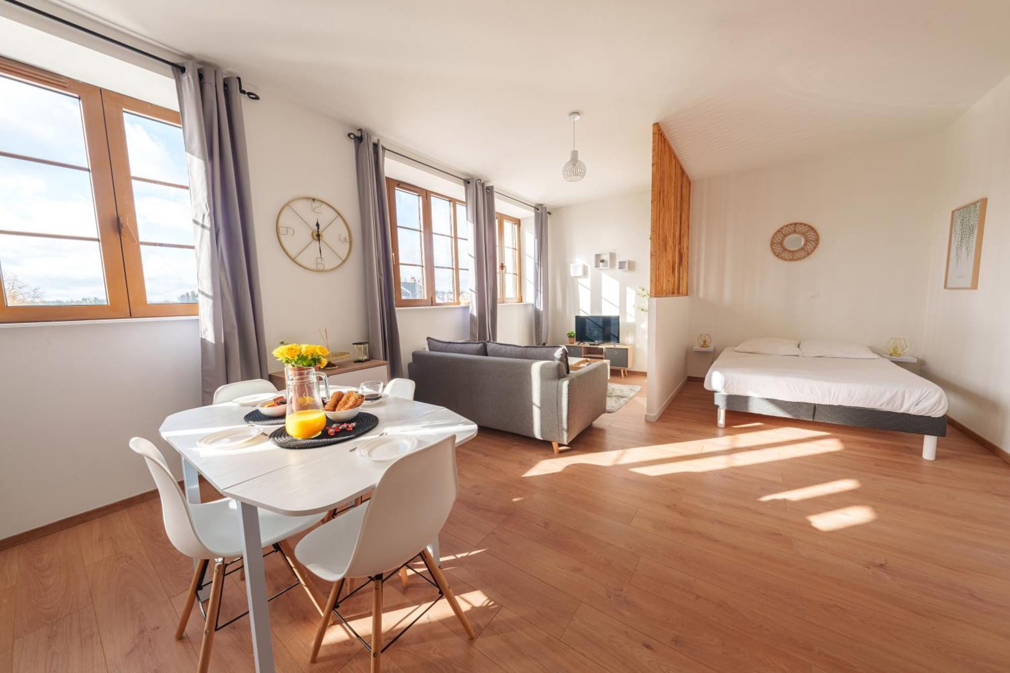 Le Fleur De Cerisier - Zmn Conciergerie Apartment แซ็ง-ก็องแต็ง ภายนอก รูปภาพ